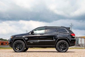 Jeep Grand Cherokee Suspension Lift Kit - Rough Country - 2.5 Inch Lift Kit | N3 Struts - '11-'15